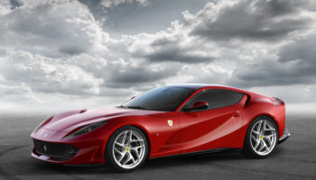 Ferrari 812 Superfast: un V12 aspirato da 800 CV per dire “No!” al downsizing