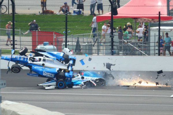 Incidente alla Indy 500