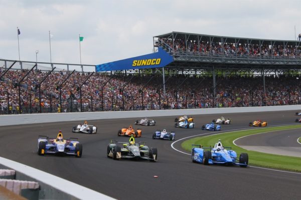 Tutto quello che volevate sapere sulla Indy 500: la Guida alla corsa più veloce del mondo!