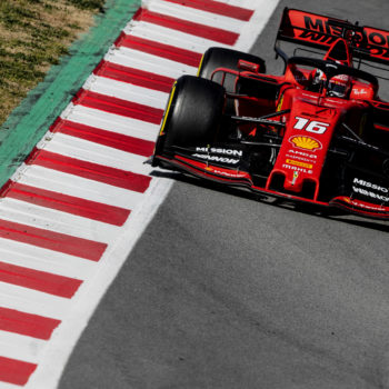 La SF90 torna davanti a tutti a metà del Day 3: Leclerc a 58 millesimi dalla Pole di Hamilton