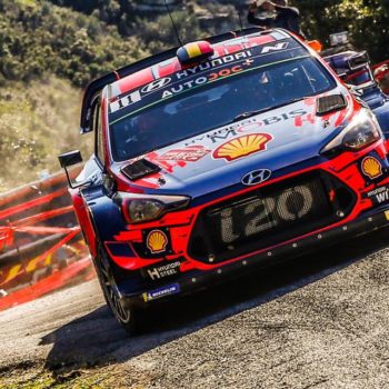 Tanak fora e perde posizioni, sarà duello Neuville – Evans per la vittoria in Corsica!