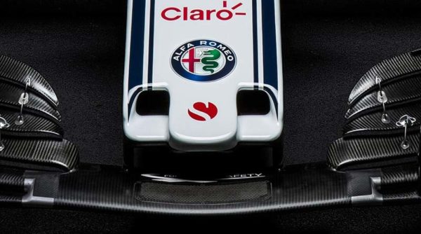 Dettaglio del musetto della Sauber C37