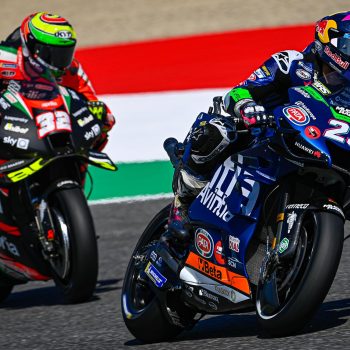 23-enea-bastianini-32-lorenzo-savadori_lg64328-gallery_full_top_fullscreen