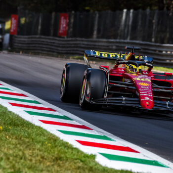 F1, 1-2 Ferrari nelle PL1 di Monza. Verstappen cambia il motore