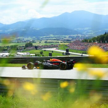 F1, Sprint Race GP Austria: Verstappen vince davanti alle McLaren di Piastri e Norris