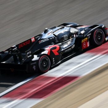 Toyota vs Porsche: #8 in pole nelle qualifiche per la 8H del Bahrain