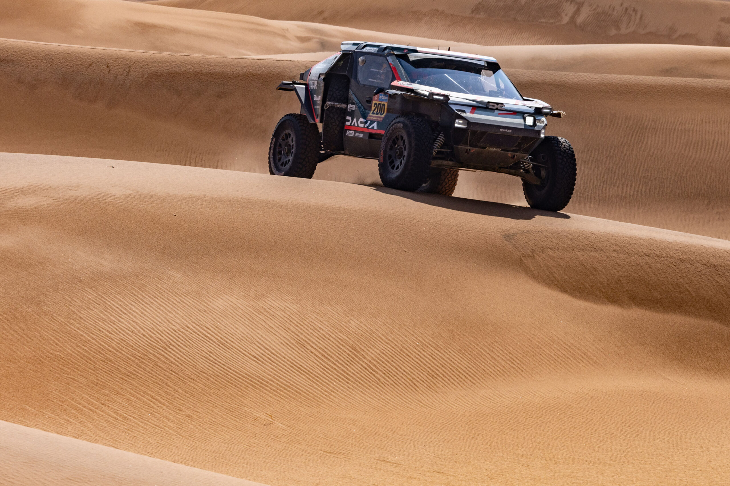 Al-Attiyah e L. Benavides conquistano la Stage 9 della Dakar. Al Rajhi nuovo leader tra le auto