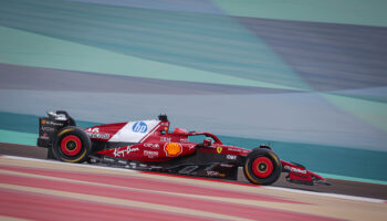 Leclerc in testa a metà del Day 3 dei test del Bahrain, 2° Antonelli. Nuovi pezzi per la RB21